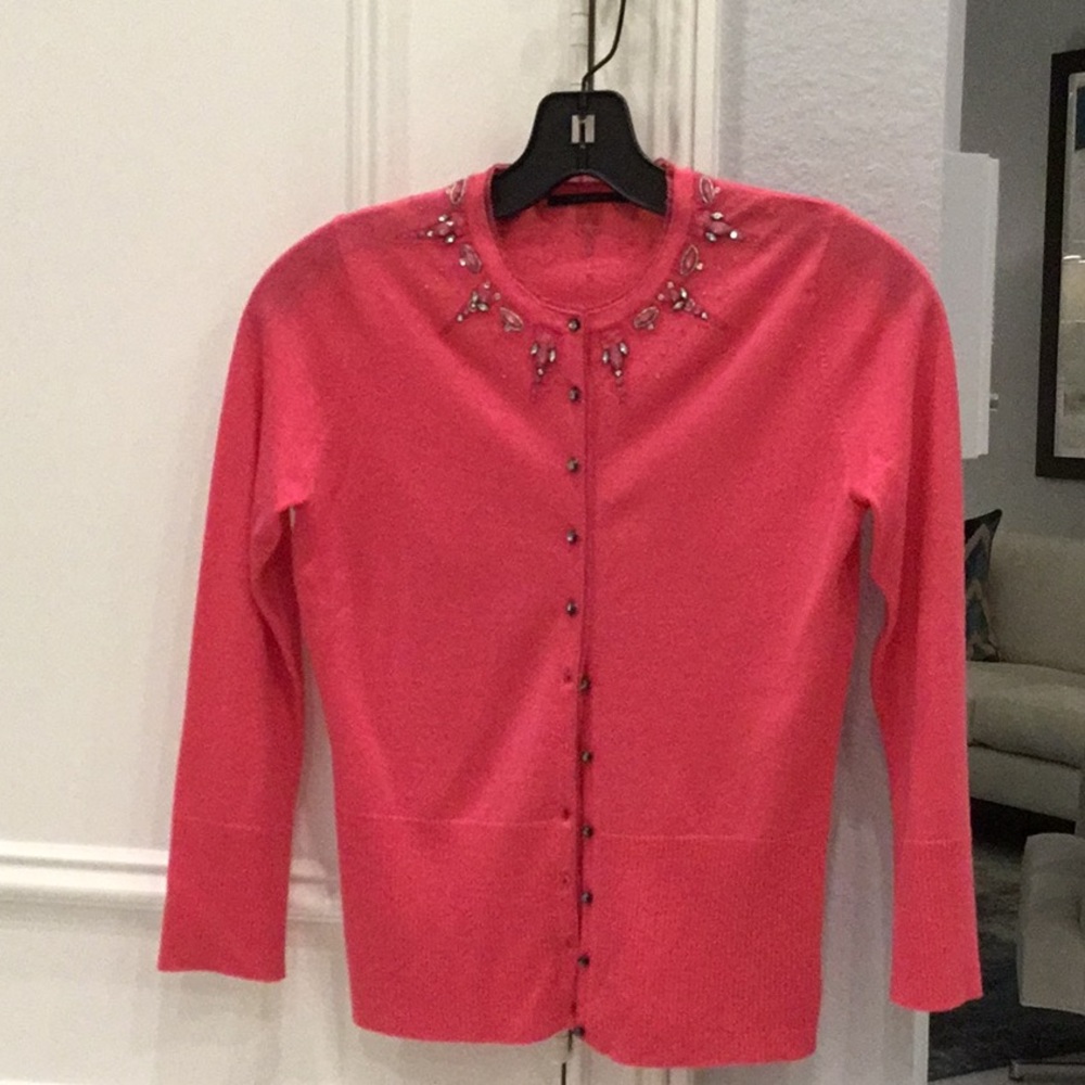 100% Wool/Laine Elie Tahari Sweater